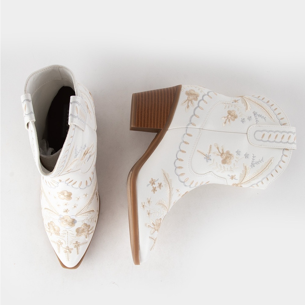 MIA Houston Cowgirl Boots 10